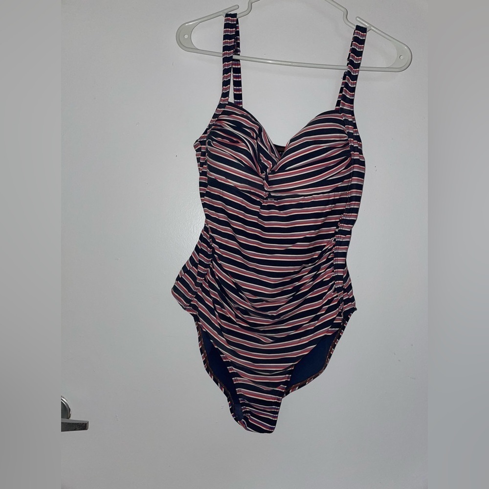Bathing suit